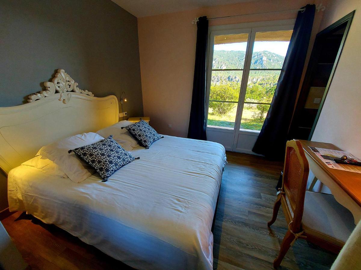 Hotel Les Hauts De 2*